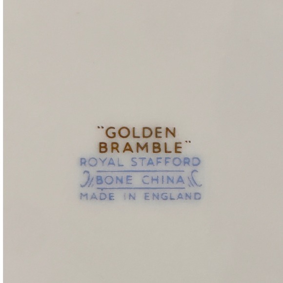 Royal Stafford Bone China Golden Bramble Dessert/Salad Plate 3 Gold Lines - Picture 3 of 4